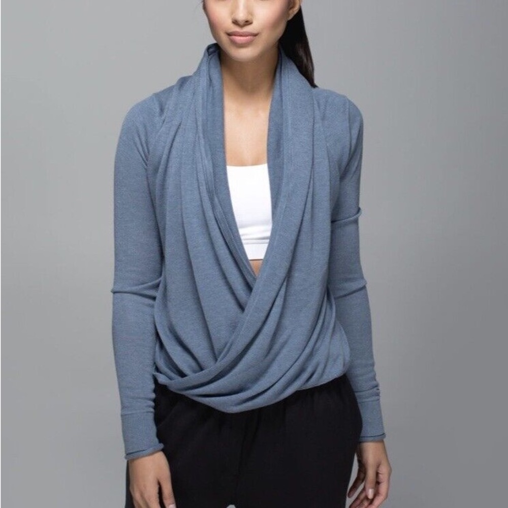 Lululemon iconic silver blue wrap top sweater size 4 EUC